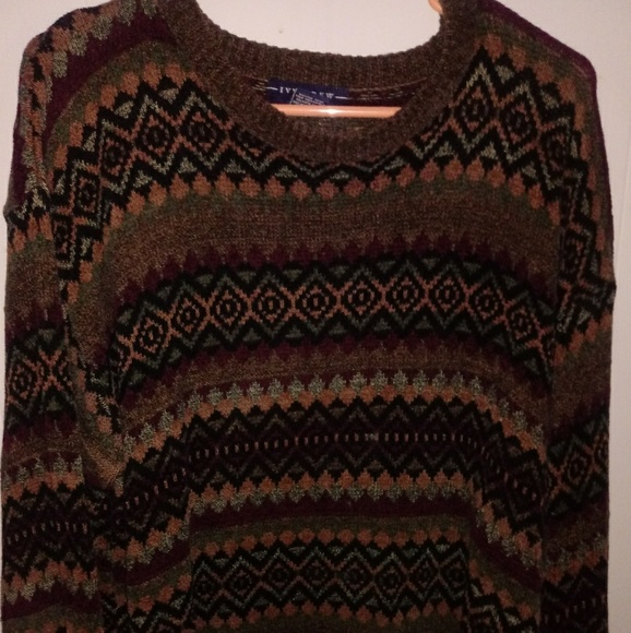 Ivy Crew | Sweaters | Ivy Crew Classic 